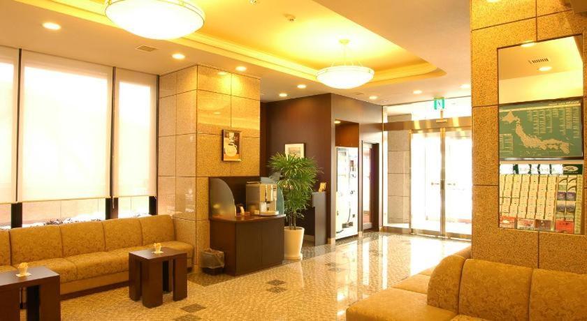 Hotel Route Inn Hirosaki Ekimae Екстериор снимка