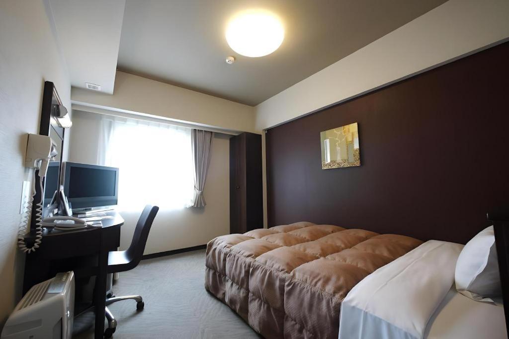 Hotel Route Inn Hirosaki Ekimae Екстериор снимка